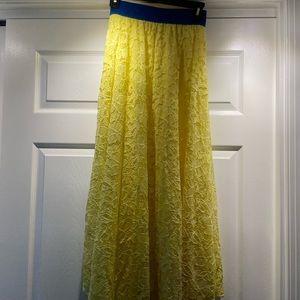 XXS long lace skirt